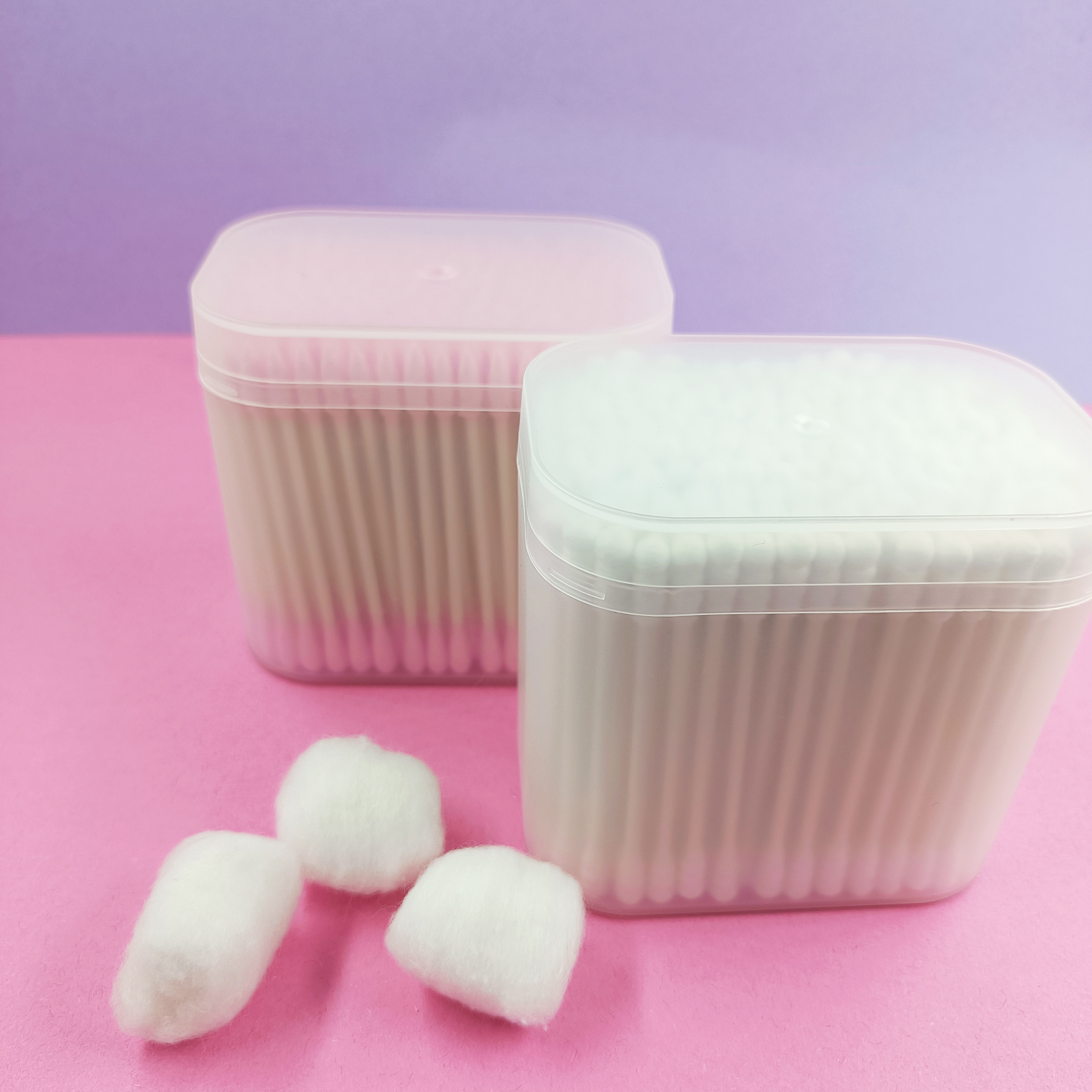 Frosted square box of colored cotton swabs 200 piece